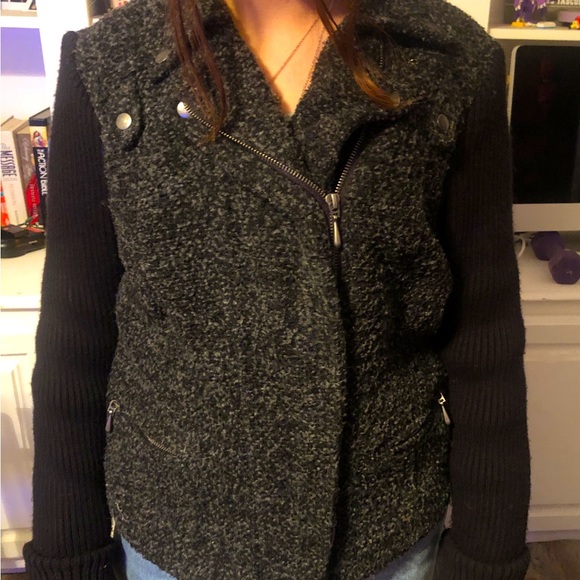 Gently used massimo jacket - Picture 2 of 4